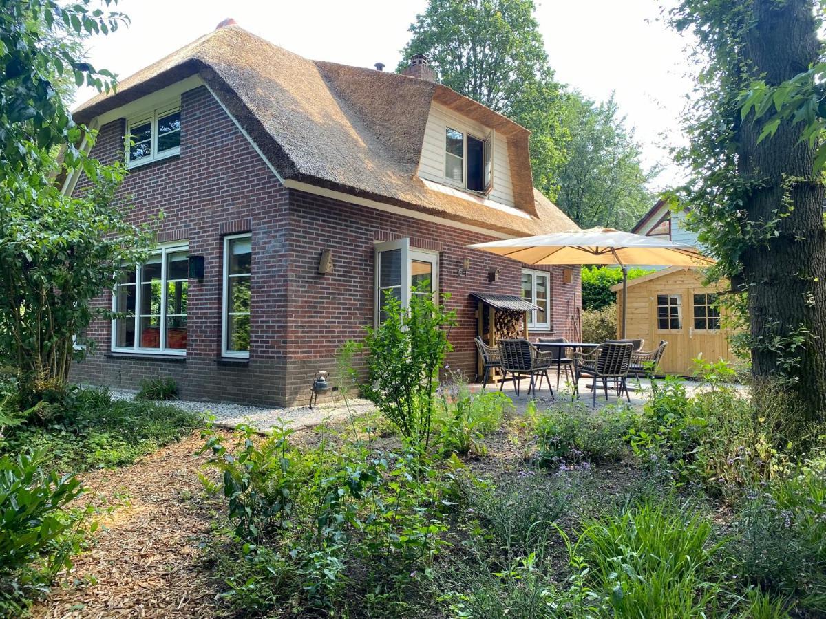 Huisje Aan De Bosrand - Veluwe Epe Exteriör bild