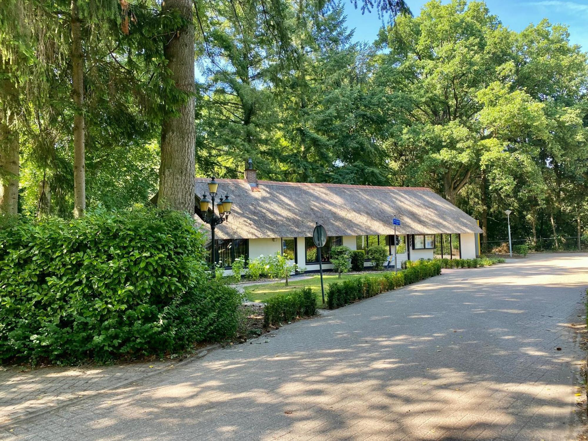 Huisje Aan De Bosrand - Veluwe Epe Exteriör bild