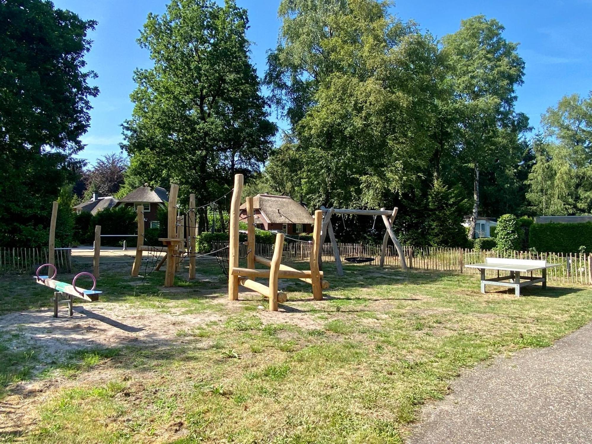 Huisje Aan De Bosrand - Veluwe Epe Exteriör bild